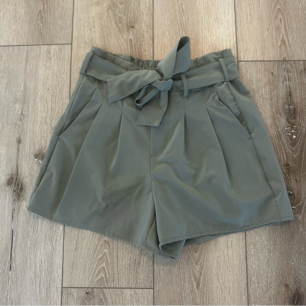 90 Degree By Reflex High Waist Olive Green Shorts Workout Material Casual XS